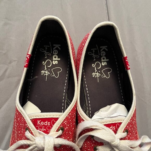 💥Final Sale 💥Taylor Swift Keds Red Shoes Size 8.5 - Picture 7 of 7
